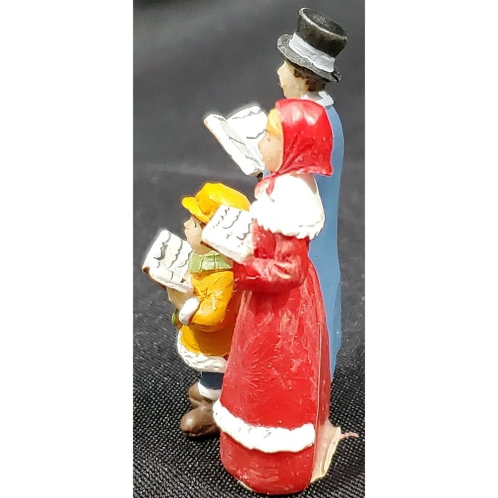 CAROLING FAMILY plastic Christmas Village small scale accessory figure figurine - Picture 4 of 11
